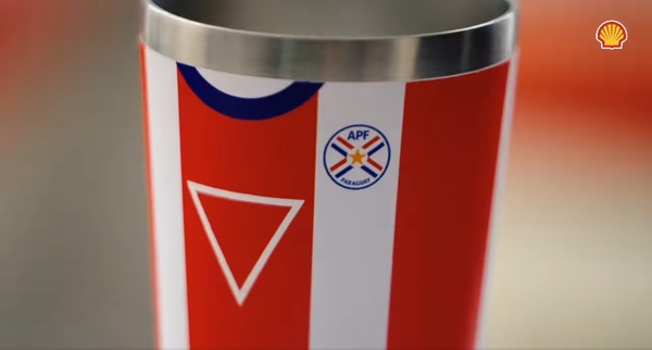 Cargá en Shell y alentá a la Albirroja con el “Vaso Hydrate Albirrojo”