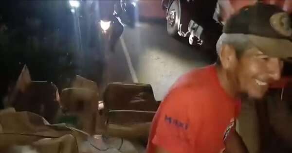 Diario HOY | Saqueadores celebran con 30 toneladas de carne robada en caravana