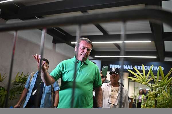 Bolsonaro denuncia irregularidades en el caso de la asonada de 2023 - Mundo - ABC Color