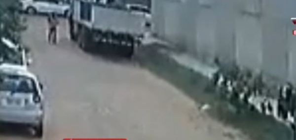 (VIDEO)Delincuentes armados emboscaron a repartidores de local de electrodomésticos