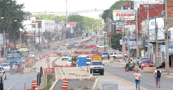 Diario HOY | Fallido Metrobús: cuestionan decisión del Gobierno de Abdo de paralizar la obra
