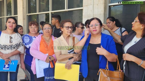 Mafia de los pagarés “Hace 9 años que me sacan de mi boca la plata ”