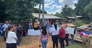 Diario HOY | Tras acuerdo con autoridades, estudiantes vuelven a clases en escuela de Horqueta