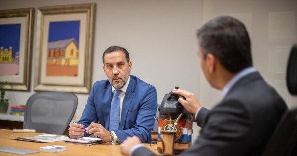 El TSJE denuncia demoras en la licitación de las máquinas, pero Contrataciones Públicas avisa que no publicará el pliego