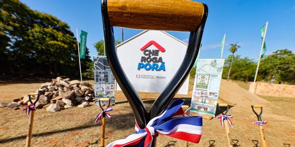 Che Róga Porã: El Gobierno inicia el séptimo proyecto de construcción de viviendas accesibles en Luque • PARAGUAY TV