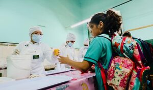 Madres celebran llegada del programa Hambre Cero a la comunidad educativa de Misiones - .::Agencia IP::.