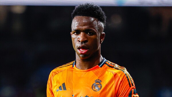 Vinícius apoya al jugador víctima de racismo ante Cerro Porteño