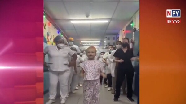 Raysa, la pequeña campeona: Venció al cáncer y celebró con un baile que ya es viral