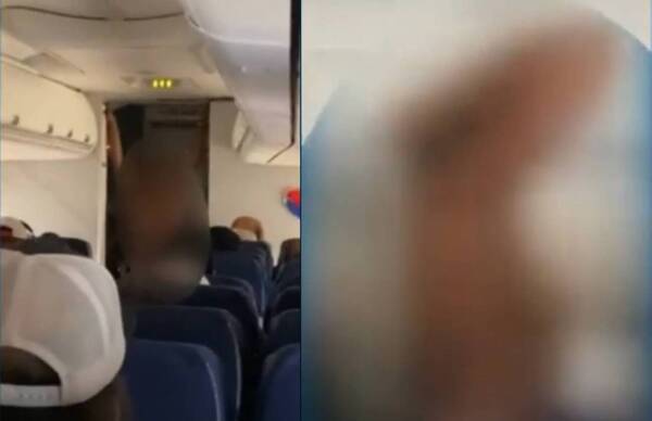 Un insólito momento se vivió a bordo de un avión luego que una mujer quedara desnuda