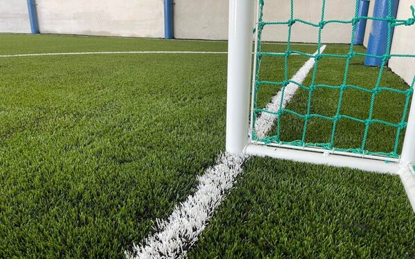 Joven de 26 años falleció electrocutado antes de jugar fútbol - trece