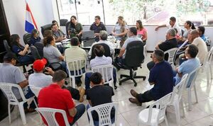 Intensa jornada de atención y entrega de títulos realizó el INDERT en Alto Paraná
