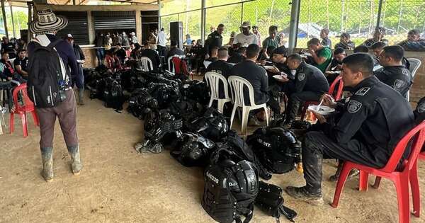 La Nación / Disidentes de las FARC retienen a un grupo de militares y policías en Colombia