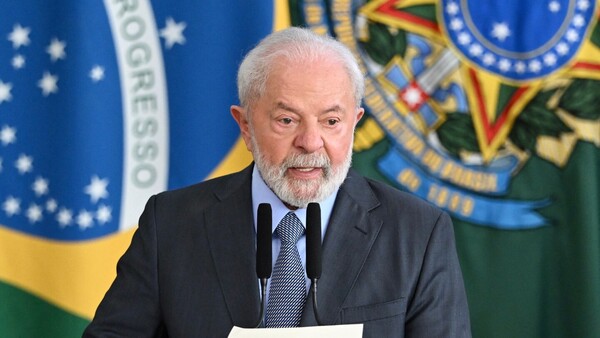 Lula respalda al futbolista víctima de racismo: "Ya basta de odio disfrazado de rivalidad"