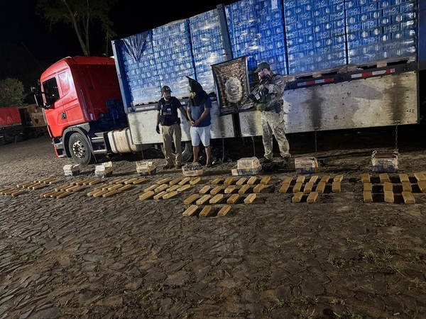 Imputan y piden prisión de chofer de camión que transportaba carga de supuesta marihuana