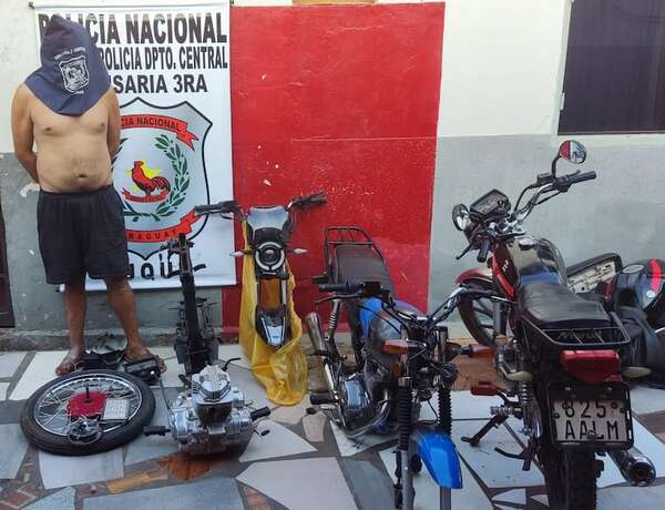 Tras persecusión, policía encuentra aguantadero de motocicletas en una vivienda de Luque - Policiales - ABC Color