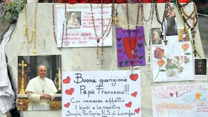 El Papa pasa una noche "tranquila" tras 23 días de internación