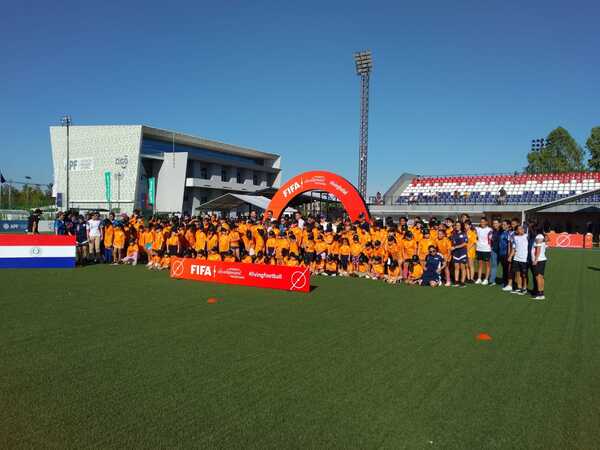 ueno bank se une a APF y FIFA que llevan adelante Festival de Fútbol Femenino - 1000 Noticias