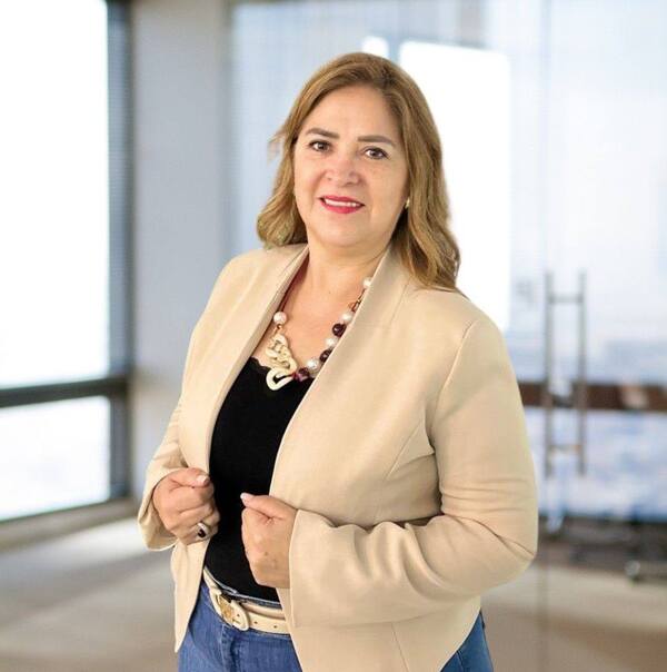 Alba Ávalos: “La independencia económica de las mujeres es poder, libertad y dignidad” - La Clave