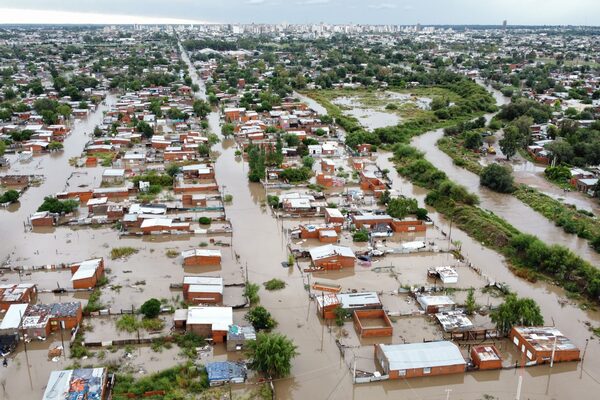 Argentina: Al menos 10 muertos en Bahía Blanca tras inundaciones - Unicanal