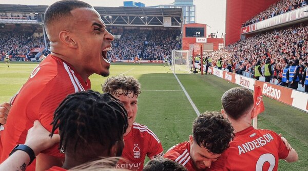 Versus / Nottingham Forest le da un nuevo cachetazo al City de Guardiola