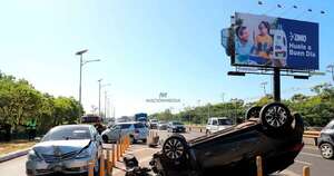 La Nación / Triple choque en avenida Ñu Guasu dejó daños materiales