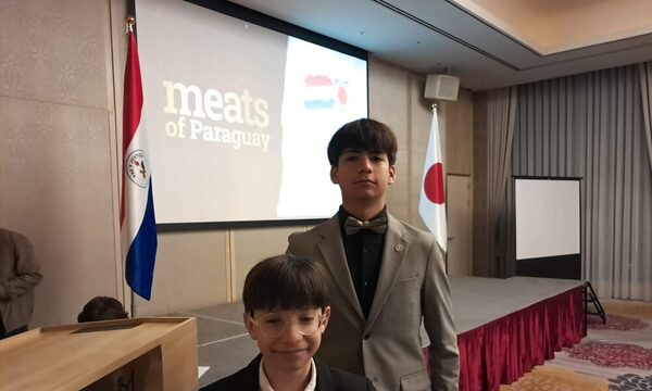 Paraguayo triunfa en competencia de youtubers en Taiwán