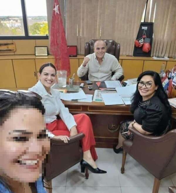 Bachi otorga un aumentazo salarial “mbarete” a sus leales en el Congreso - Política - ABC Color