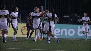 Olimpia goleó a Trinidense y sigue como único líder en el futbol femenino - 1000 Noticias