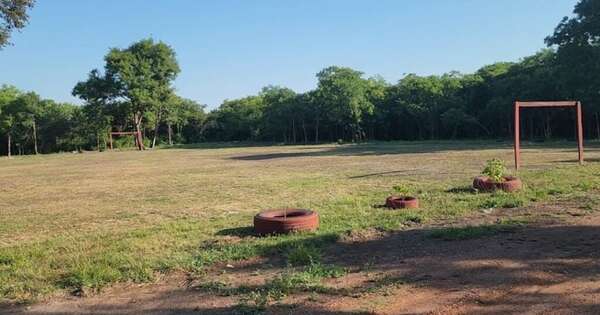 La Nación / Colombiano se descompensó y falleció mientras compartía un encuentro de fútbol en Luque