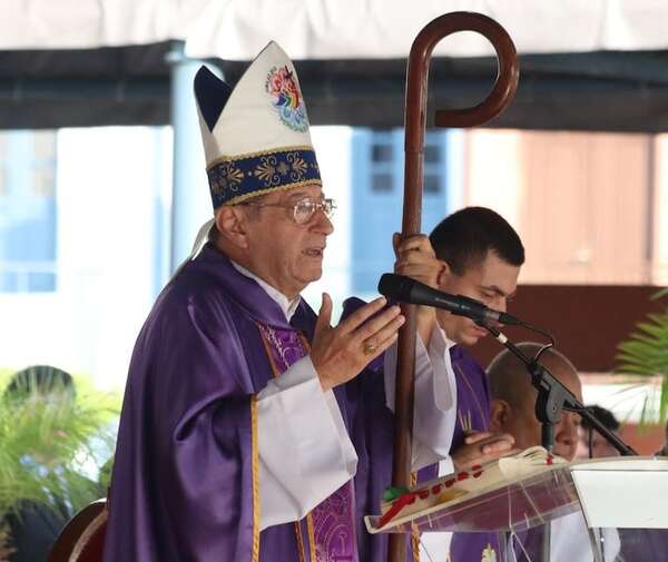 Caacupé: “El poder trae vaciedad, no tiene color, no tiene vestido”, afirma obispo - Nacionales - ABC Color