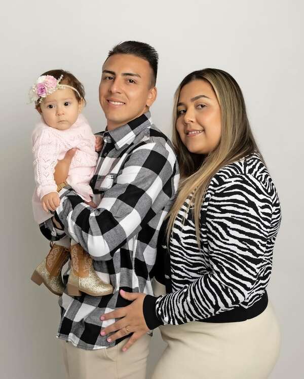 El futbolista Braian Ojeda celebra la vida de su hija Eloísa - Gente - ABC Color