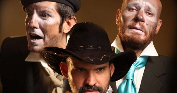 La Nación / Sigue la obra teatral “La isla, territorialización de en alta mar”