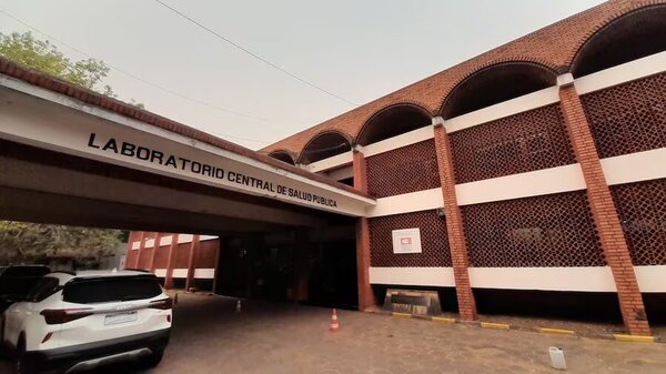 Trasladan hasta Asunción a niña de 8 años que fue picada por alacrán en Concepción