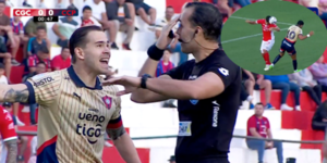 Versus / ¿Era para penal? La jugada que todo Cerro protestó en Mallorquín