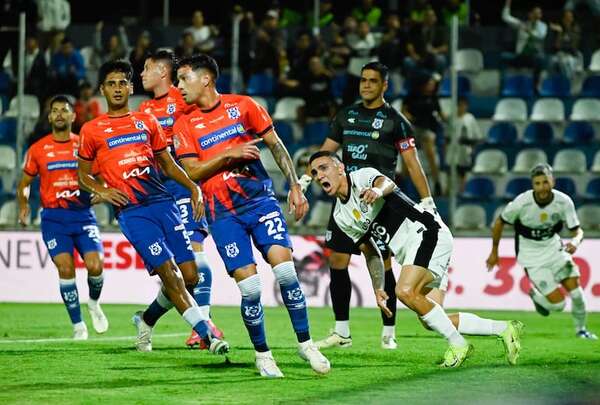 Olimpia derrotó al 2 de Mayo y quedó a 3 puntos de Libertad en la antesala del clásico blanco y negro - Fútbol - ABC Color