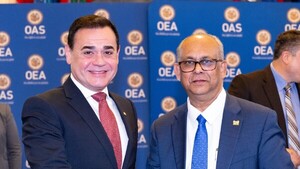 En Asamblea de la OEA hoy ungirán secretario general a Albert Ramdin