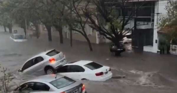Diario HOY | Inundación en Argentina deja 16 muertos y USD 400 millones en daños