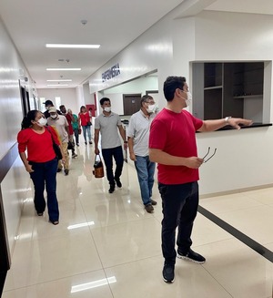 Pacientes dializados visitan Medical Center Santa Rita y dan su aprobación - La Clave