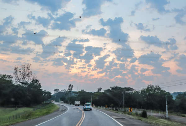 Lunes con vientos del sur y temperaturas por debajo de 30°C