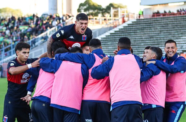 Versus / El Tigre de Alfio, Romeo y Armoa anda imparable en Argentina