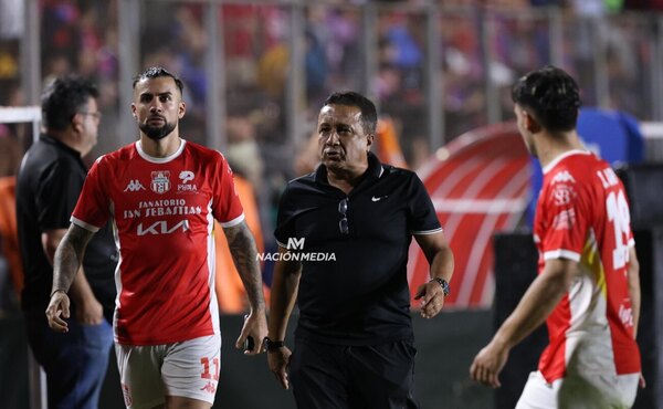 Versus / Desaforado reclamo de Aldama tras la derrota ante Cerro Porteño