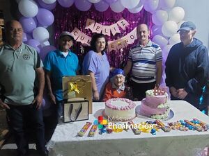 Una guerrera de la vida: Doña Josefina celebró sus 105 años de vida rodeada de su gran familia