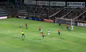 Versus / Olimpia protestó por "dos penales claros no cobrados" ante 2 de Mayo