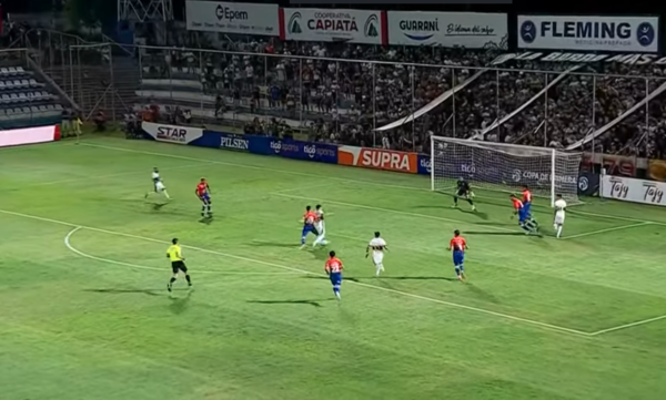 Versus / Olimpia protestó por "dos penales claros no cobrados" ante 2 de Mayo