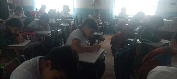 Continuos cortes de energía de la Ande dificulta desarrollo de clases en Carmelo Peralta - Noticias del Chaco - ABC Color