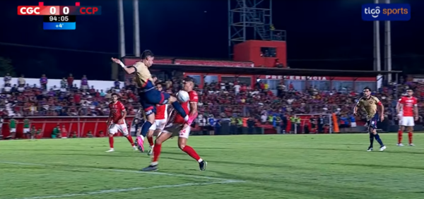 Versus / ¿Polémico? El penal que le dio el agónico triunfo a Cerro Porteño en Mallorquín
