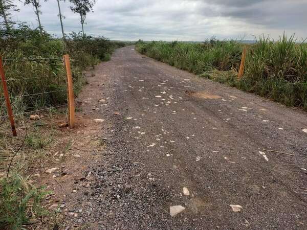 Conflicto en Ybytymí: Tras cierre de camino, denuncian hecho vandálico y daños a la propiedad privada - Nacionales - ABC Color
