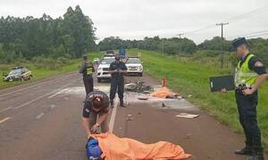 Terrorífico accidente deja dos fallecidos: tras un violento impacto se produjo una explosión