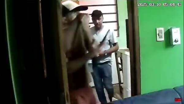 Vídeo: hurtan en una vivienda y se llevan hasta los kits escolares en Capiatá - Policiales - ABC Color