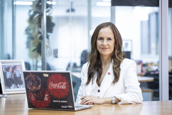 Coca-Cola Paresa se expande, innova y consolida su liderazgo en el mercado